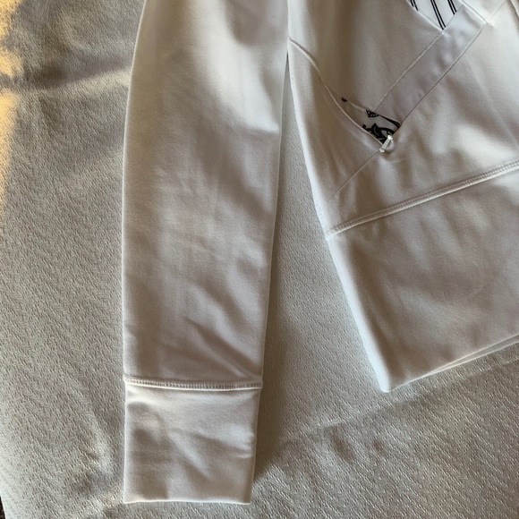 Lululemon Origami Stride Jacket, Size 6, White and Black (SE) - Picture 9 of 12